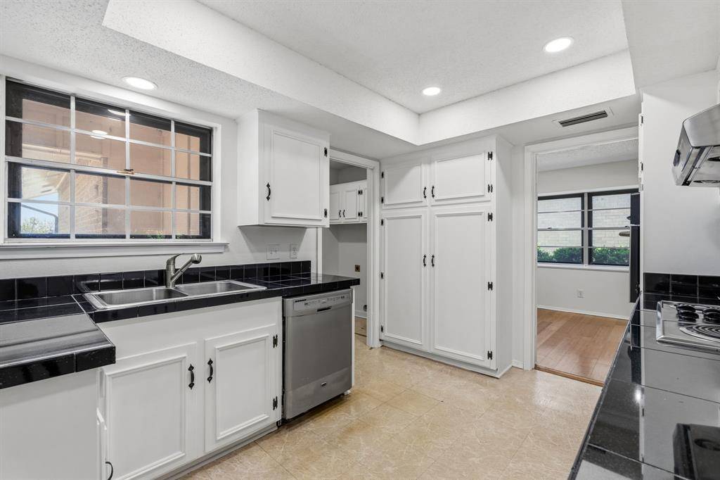 3405 Hacienda Circle, Irving, TX 75062