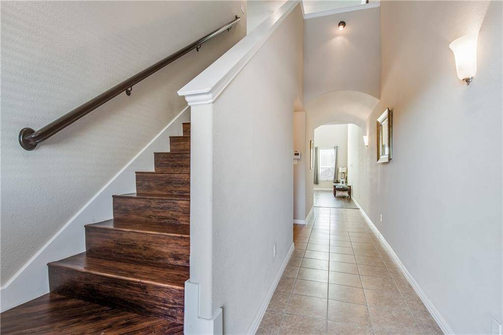 3812 Sicily Street, Irving, TX 75038