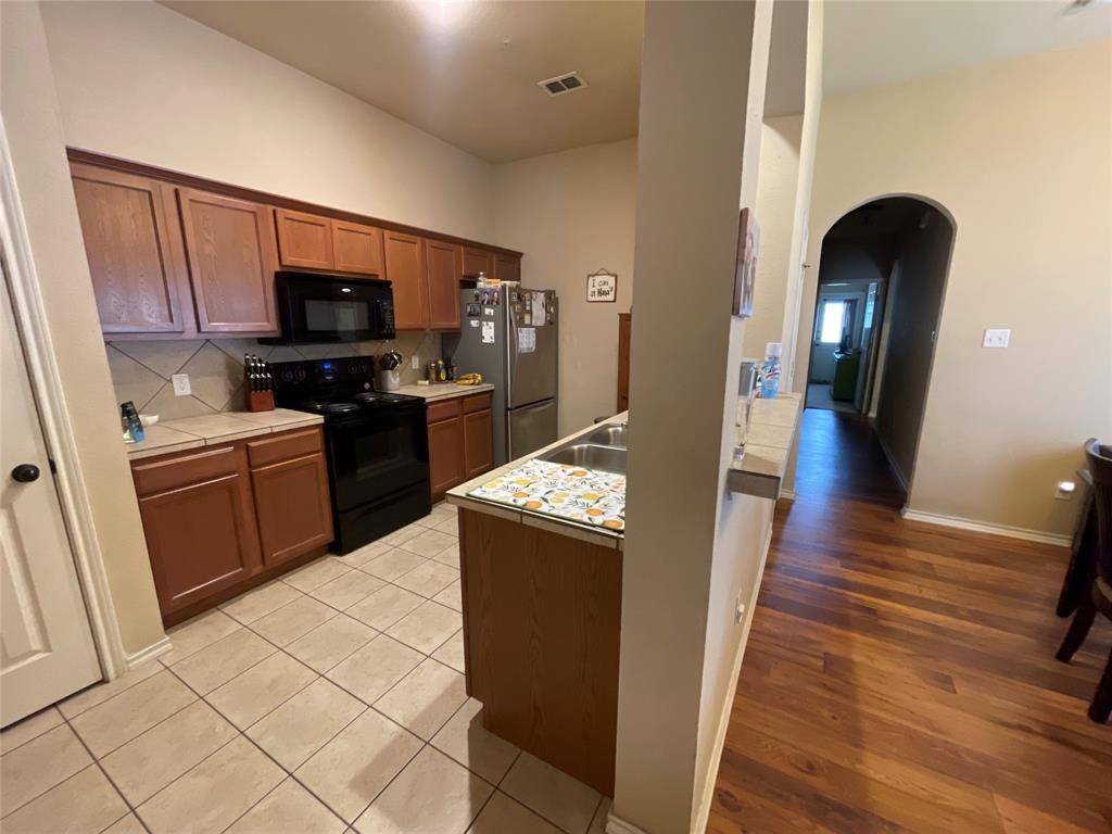 1334 Piedmont Drive, Mansfield, TX 76063