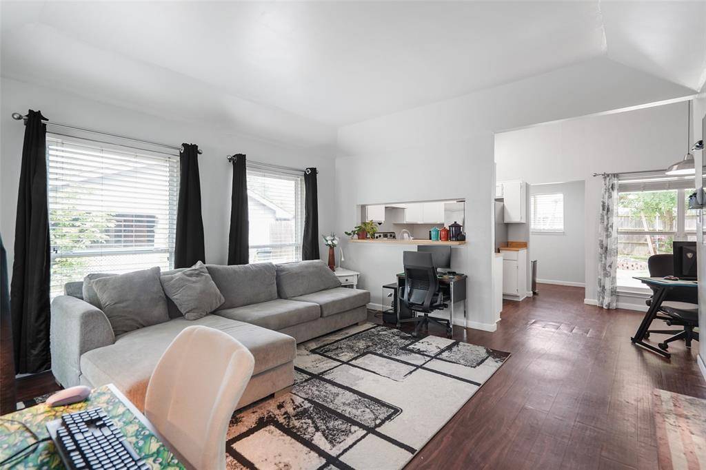 6011 Hott Springs Drive, Arlington, TX 76001