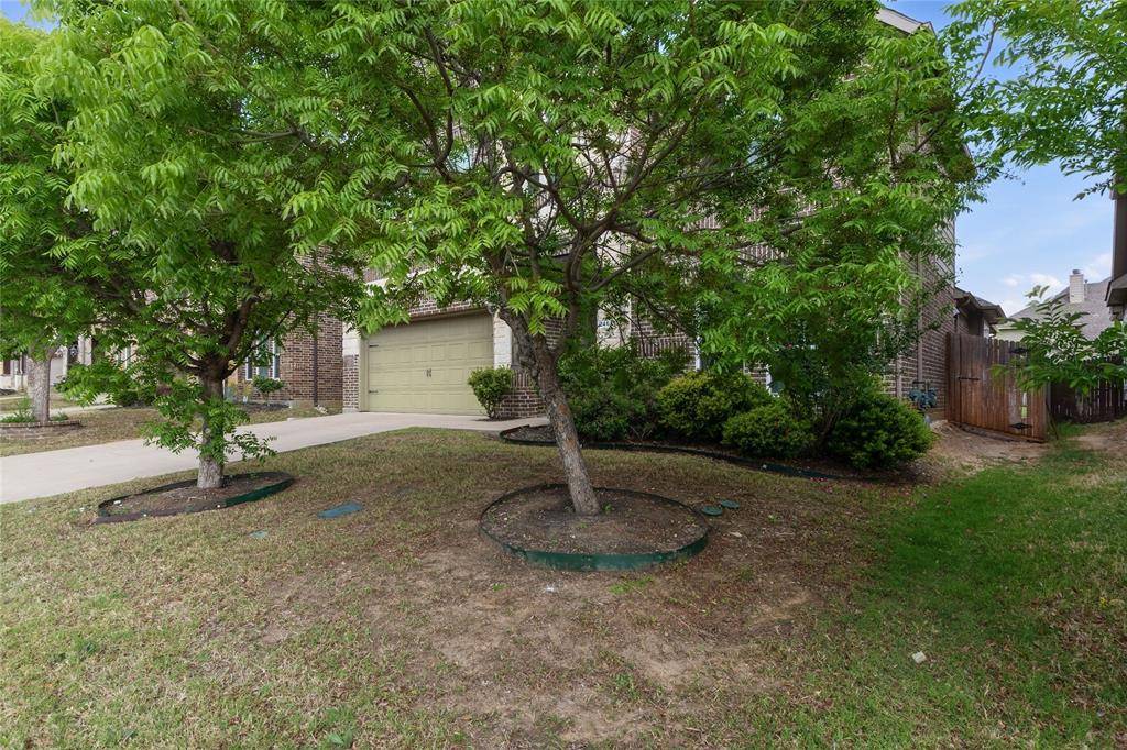 2461 Kingsgate Drive, Little Elm, TX 75068