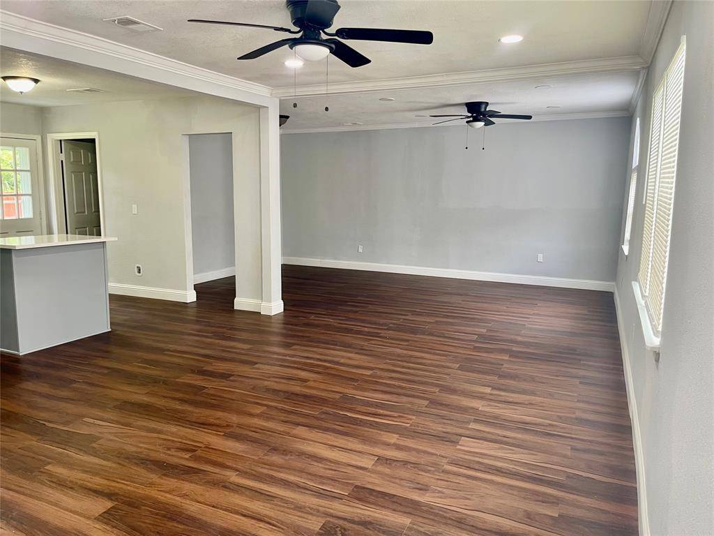 414 Goodyear Street, Irving, TX 75062