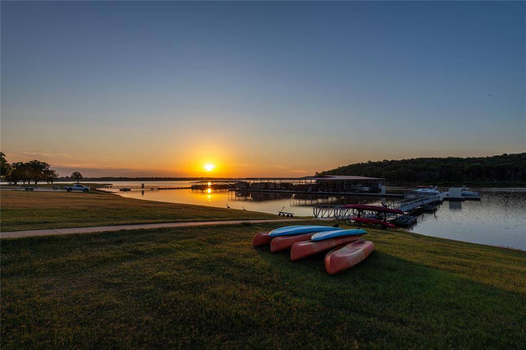 53 Pine Hills Lane, Gordonville, TX 76245
