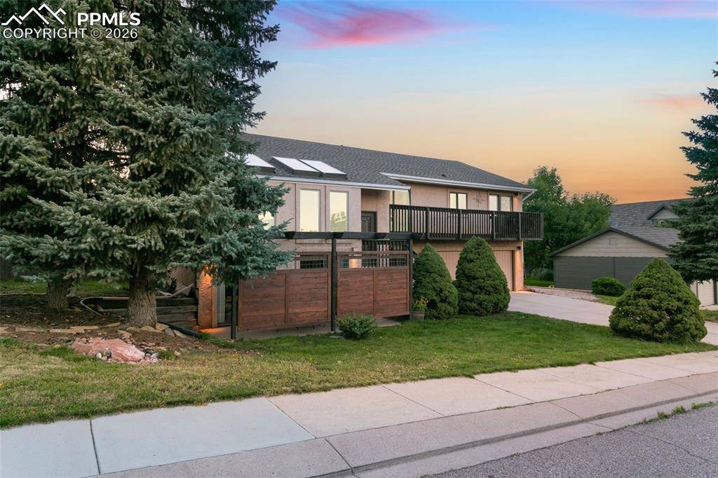11 Kreg LN, Manitou Springs, CO 80829