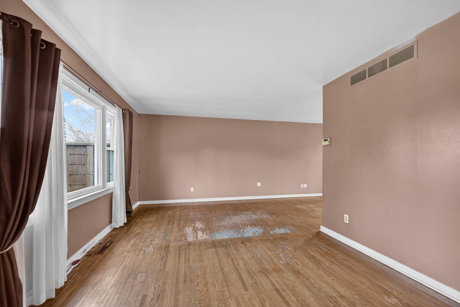 773 Royal CRES, Prescott, ON K0E 1T0