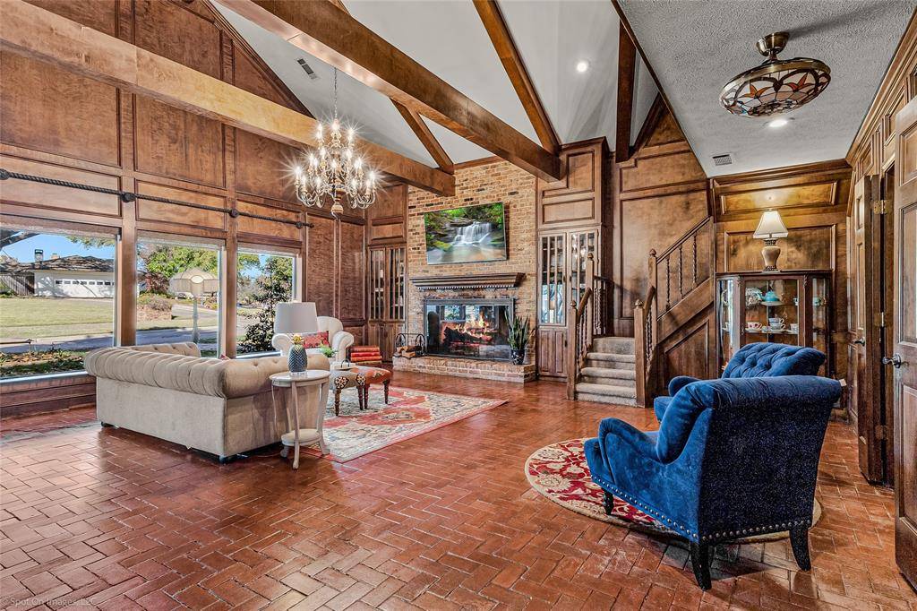 209 Westpark Drive S, Mckinney, TX 75072