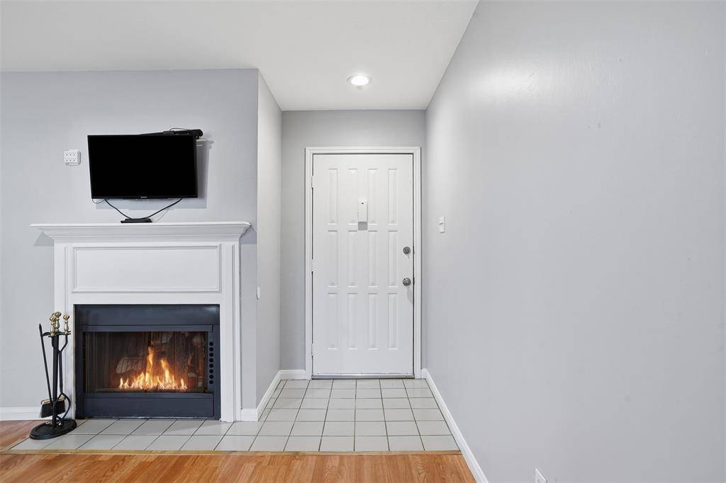 2535 Wedglea Drive #F-127, Dallas, TX 75211