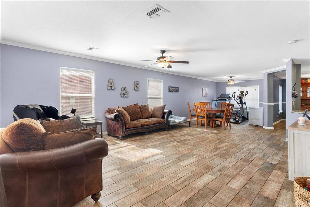 7214 Lighthouse Road, Arlington, TX 76002