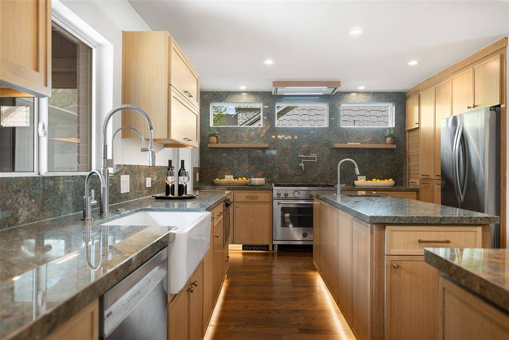 11116 Westmere Circle, Dallas, TX 75230