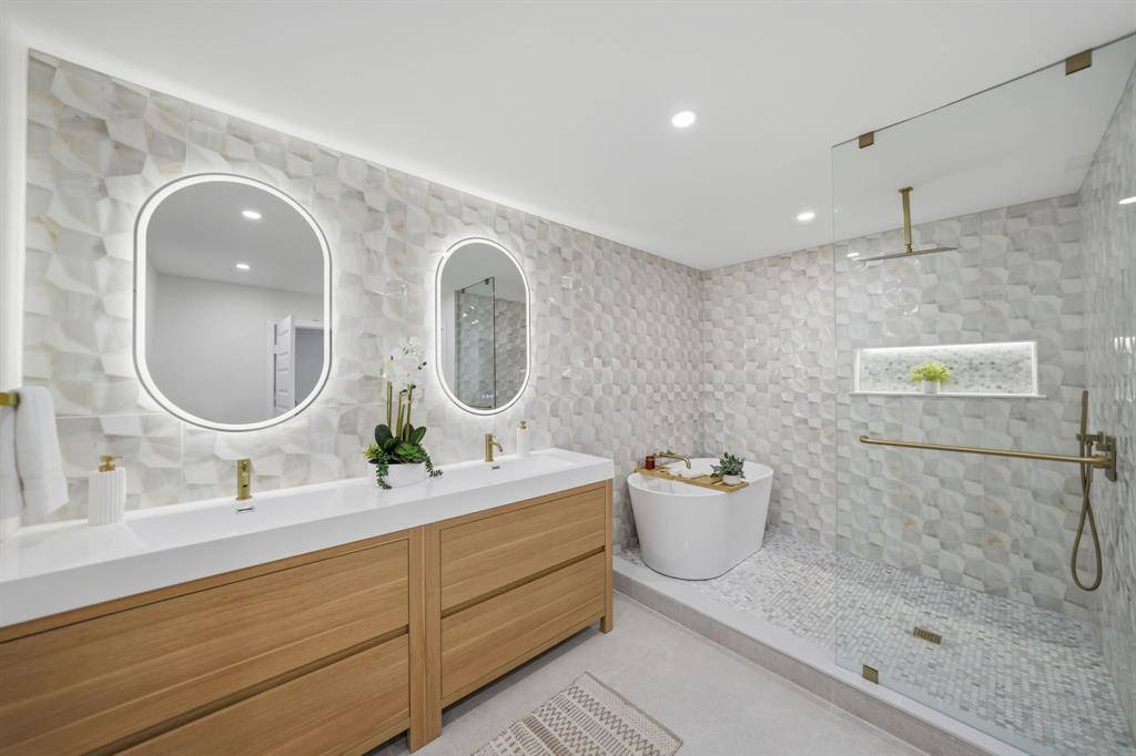 7422 Foxworth Drive, Dallas, TX 75248