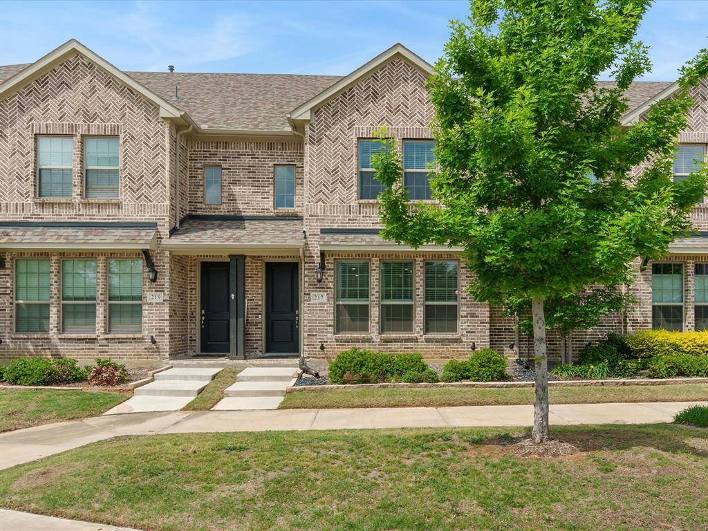 217 Suma Drive, Euless, TX 76040