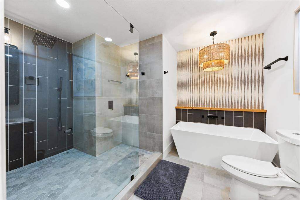 8426 Bocowood Drive, Dallas, TX 75228