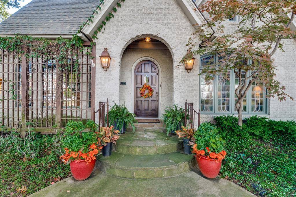 4537 Belclaire Avenue, Highland Park, TX 75205