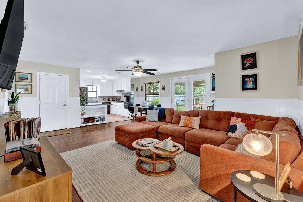 3900 Caddo Trail, Lake Worth, TX 76135