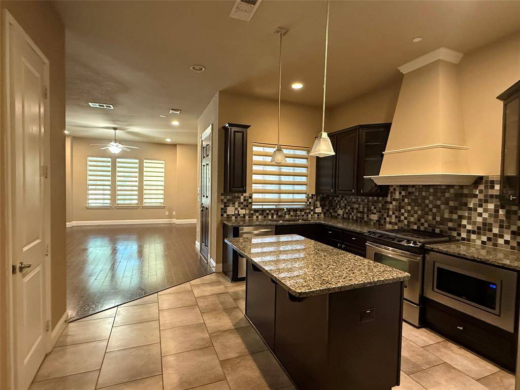 8608 Knox Street, Irving, TX 75063