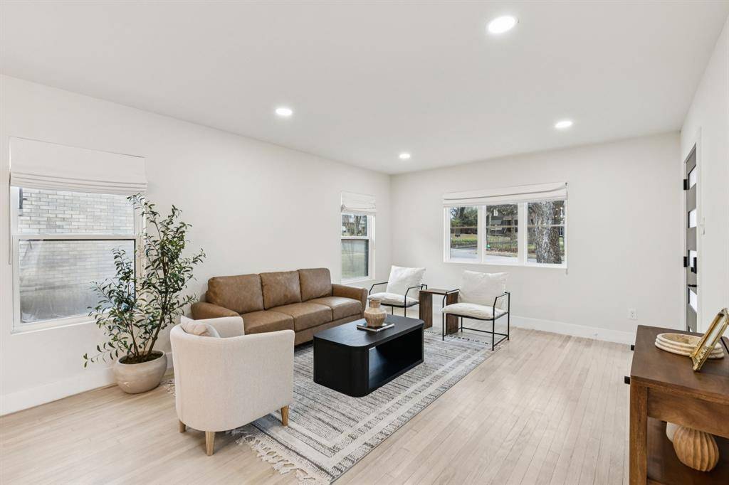 1426 Alaska Avenue, Dallas, TX 75216