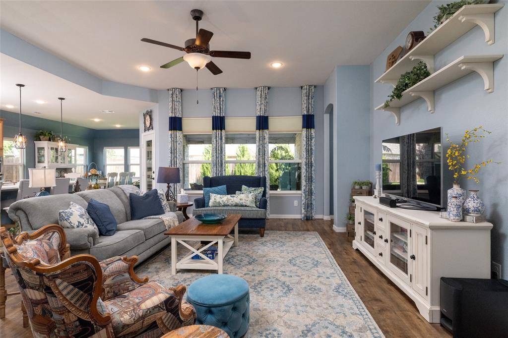 932 Basket Willow Terrace, Fort Worth, TX 76052