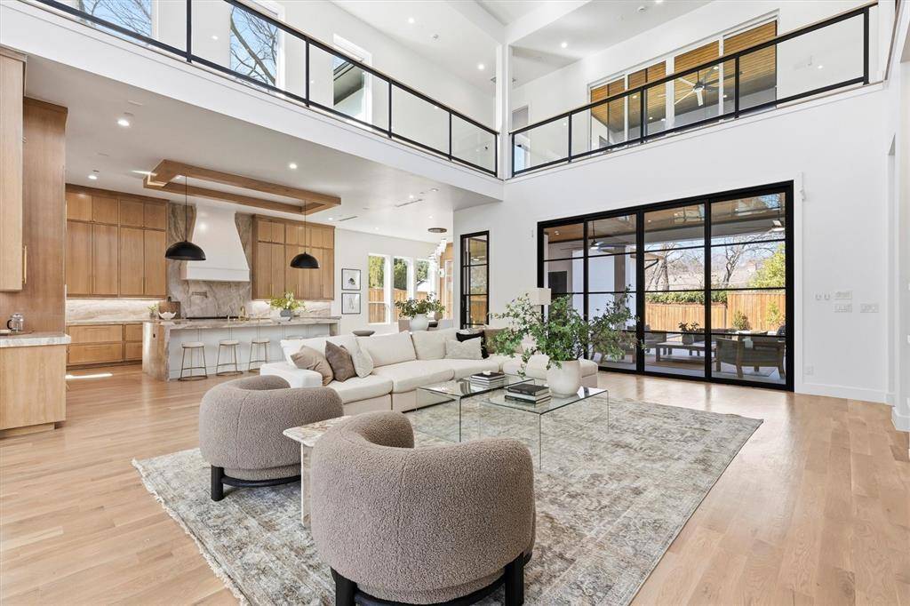 6257 Turner Way, Dallas, TX 75230