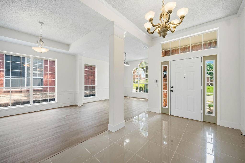 10204 Napa Valley Drive, Frisco, TX 75035