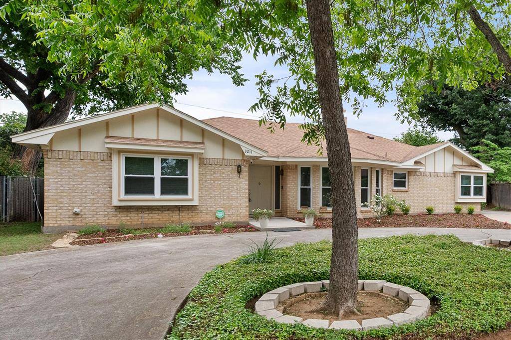 3211 Vernon Drive, Arlington, TX 76015