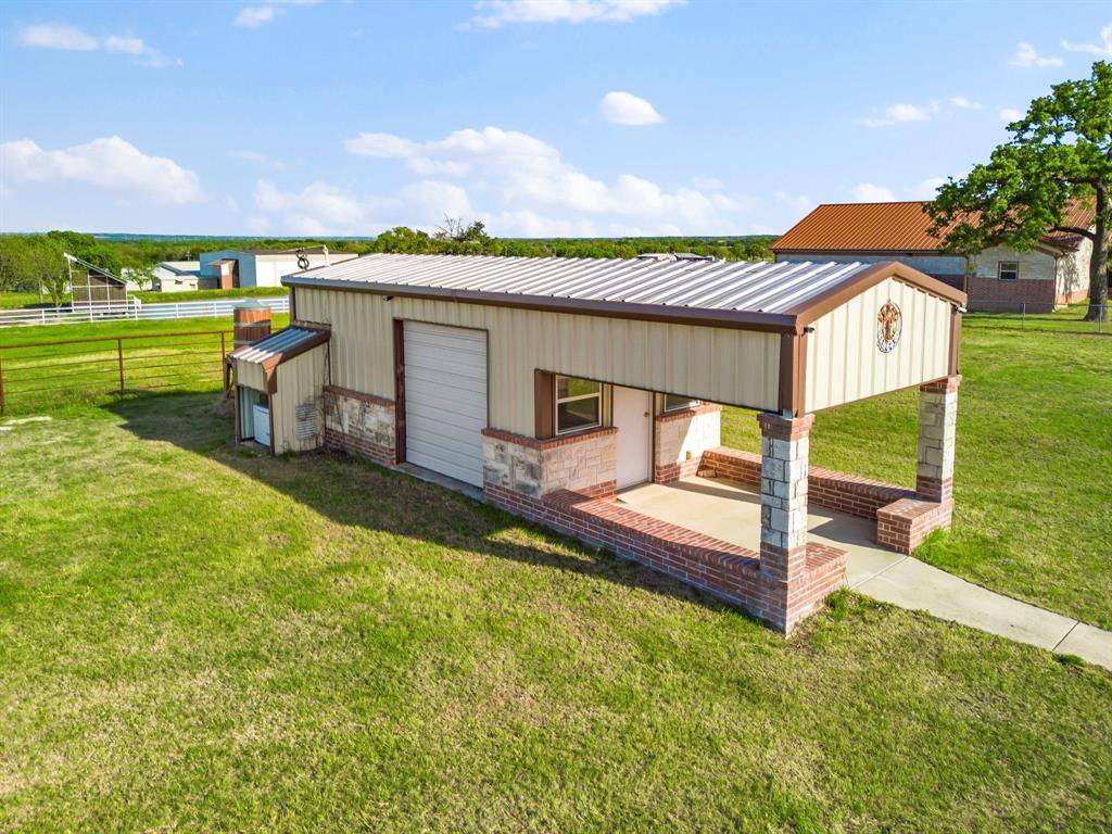 266 County Road 4577, Boyd, TX 76023