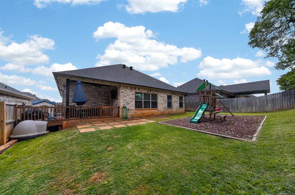 412 Faithful Road, Lindale, TX 75771