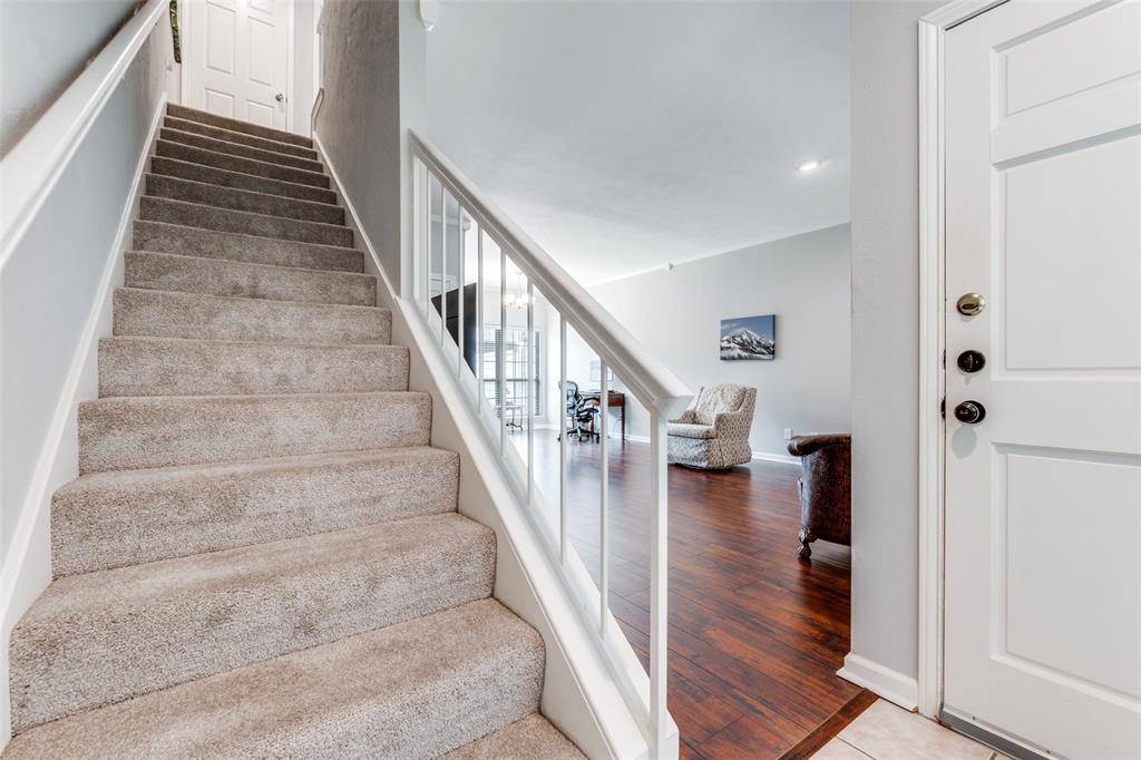 9910 Royal Lane #1006, Dallas, TX 75231