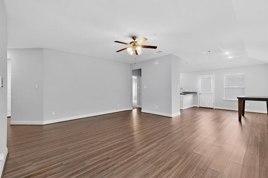 1412 Waverley Drive, Greenville, TX 75402