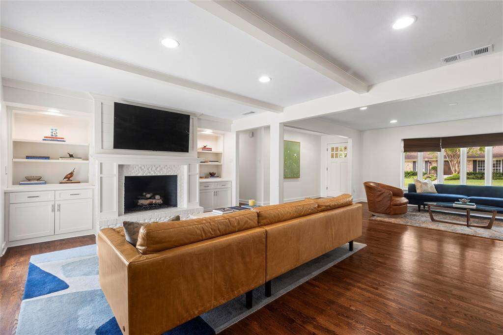 6247 Annapolis Lane, Dallas, TX 75214