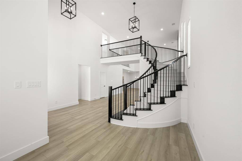 417 Newpark Boulevard, Desoto, TX 75115