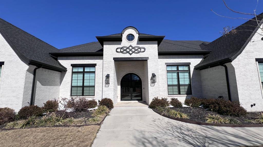 104 Woodview Creek Trail, Fort Worth, TX 76108