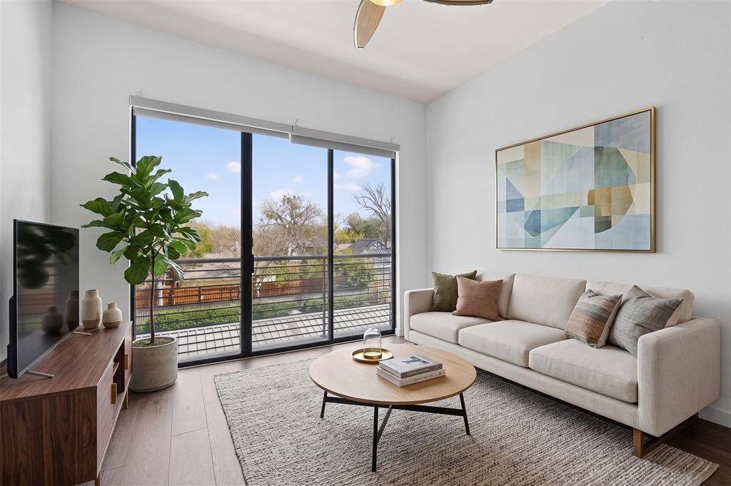 4414 Cedar Springs Road #318, Dallas, TX 75219