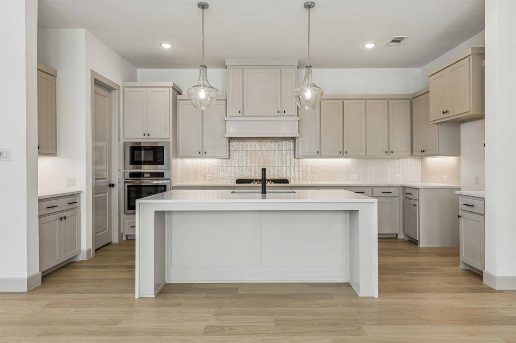 9446 Keep Street, Frisco, TX 75035