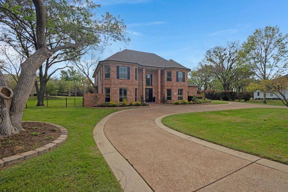 1908 Peninsula Drive, Flower Mound, TX 75022