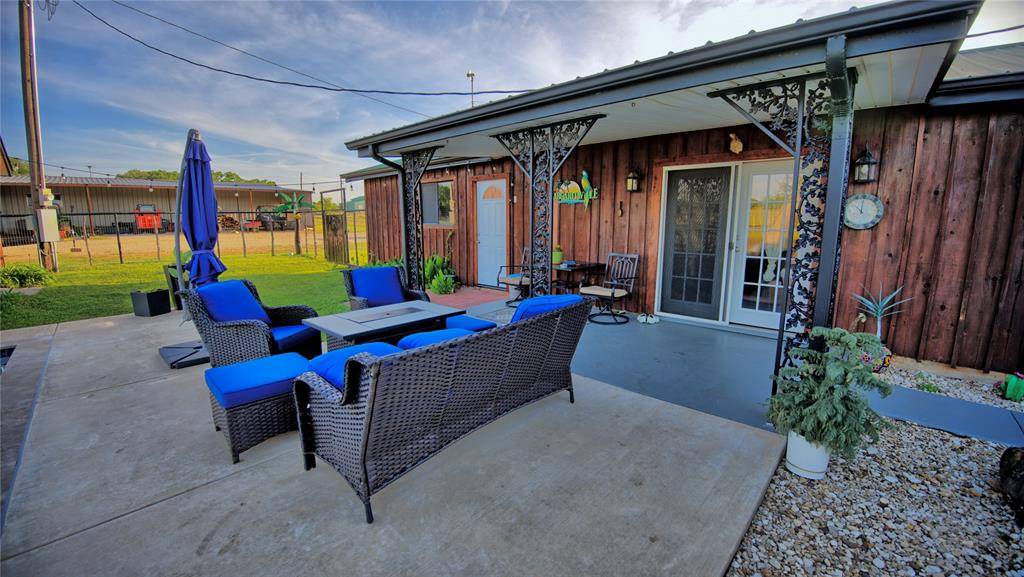 978 Longbranch Road, Nocona, TX 76255