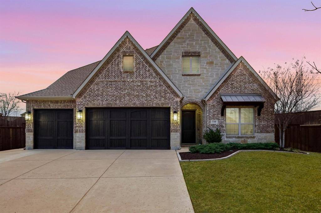 1208 Broadmoor Way, Roanoke, TX 76262