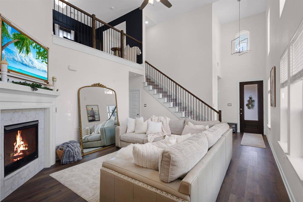 3504 Sweet Grass Drive, Aubrey, TX 76227