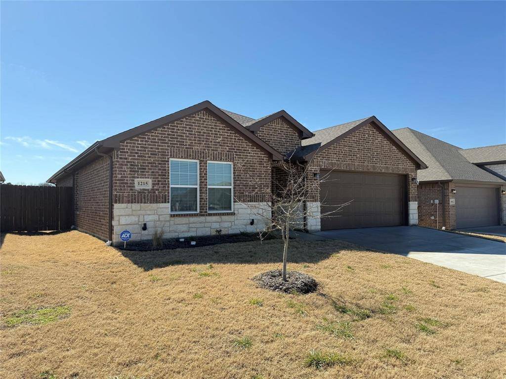 1215 Brad Kellar Drive, Greenville, TX 75402
