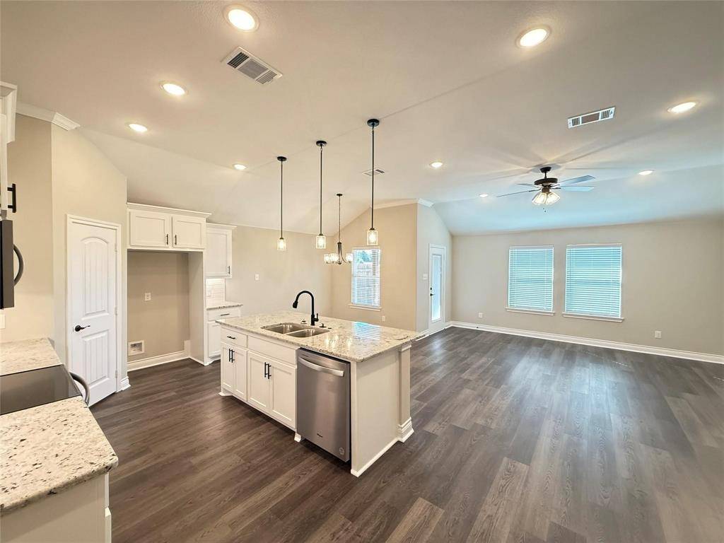 1215 Brad Kellar Drive, Greenville, TX 75402