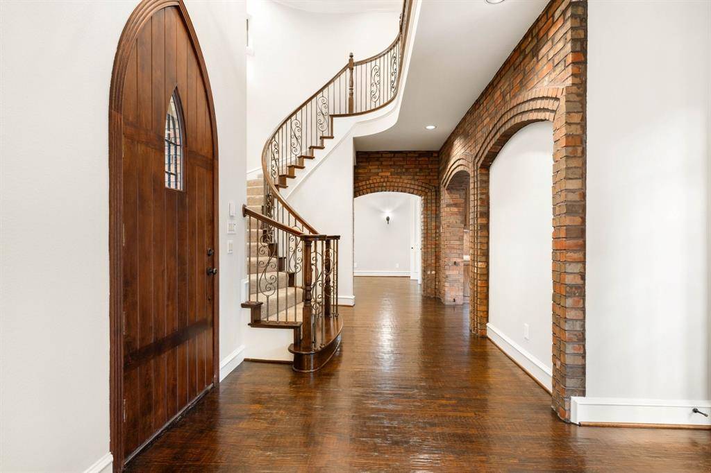 5601 Woodspring Drive, Plano, TX 75093