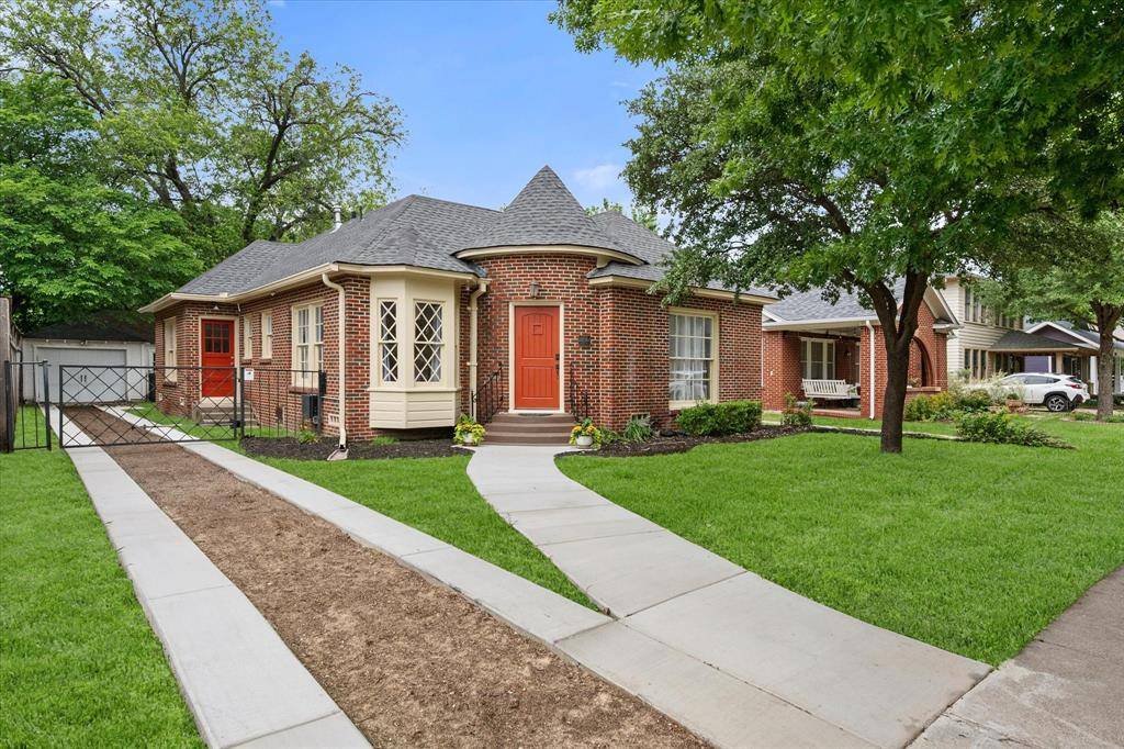 2220 5th Avenue, Fort Worth, TX 76110