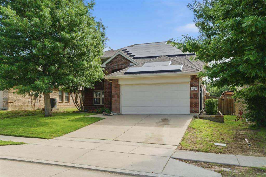 10020 Chrysalis Drive, Fort Worth, TX 76131
