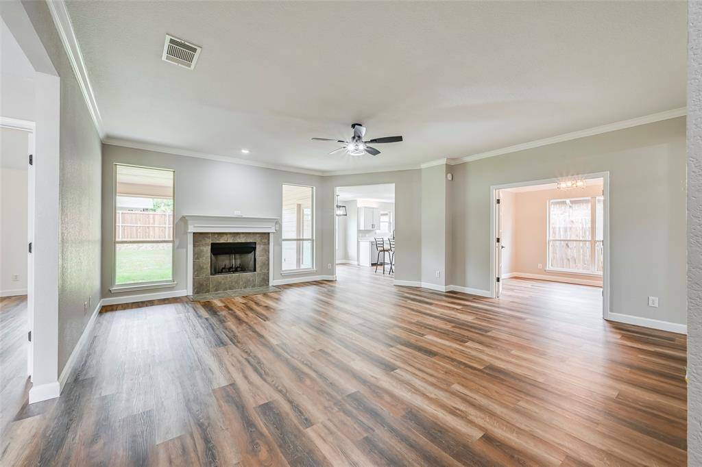 705 Ridgehill Drive, Burleson, TX 76028