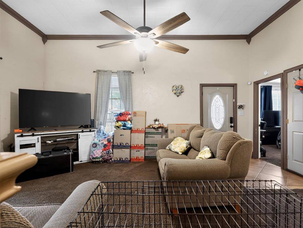 1301 Locust Street, Commerce, TX 75428