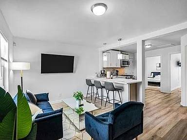 2254 AREBA Street #A, Dallas, TX 75203