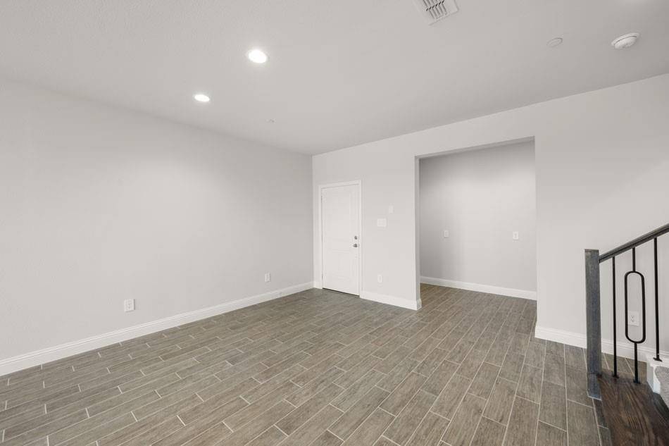 660 Sandiford Court, Mansfield, TX 76063