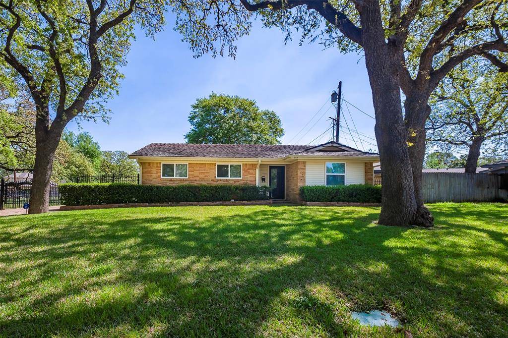 818 Westbrook Drive, Irving, TX 75060