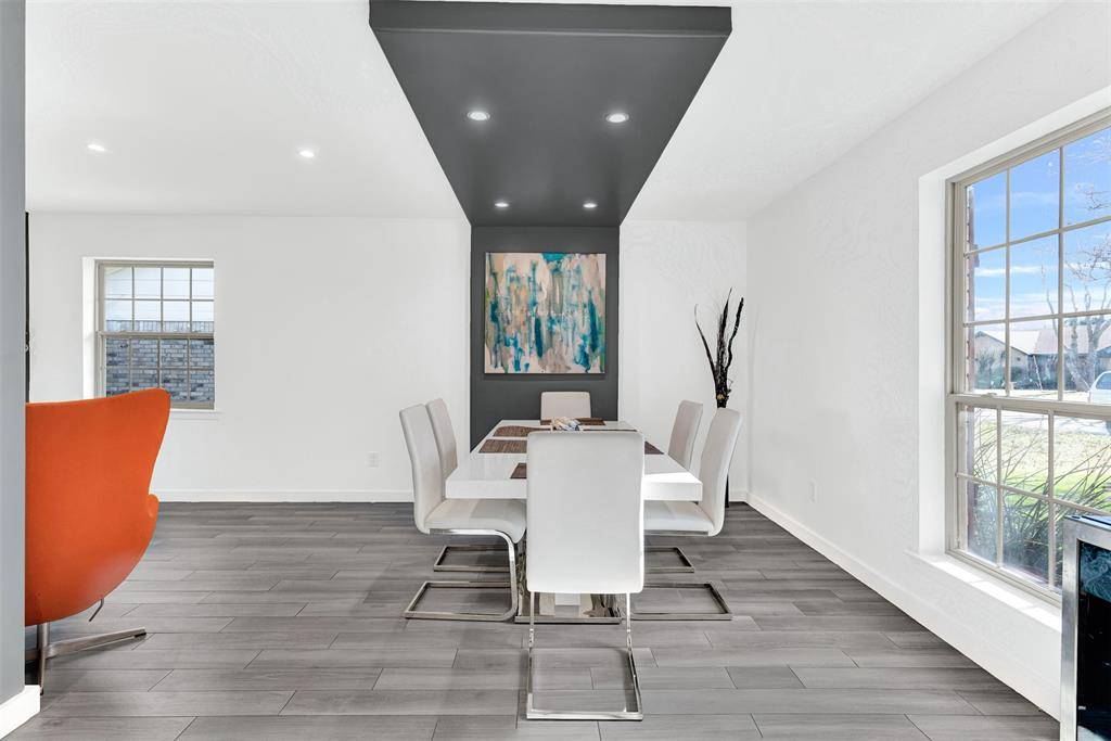 1613 University Drive, Richardson, TX 75081