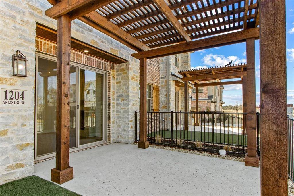 1204 Armstrong, The Colony, TX 75056