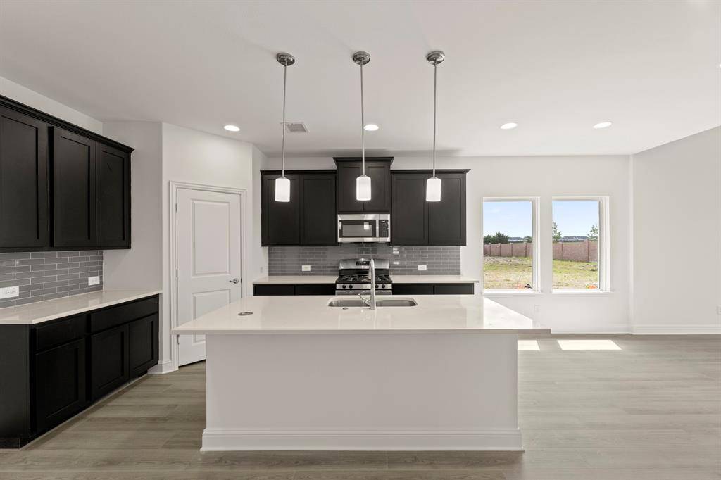 1212 Redcoat Drive, Forney, TX 75126